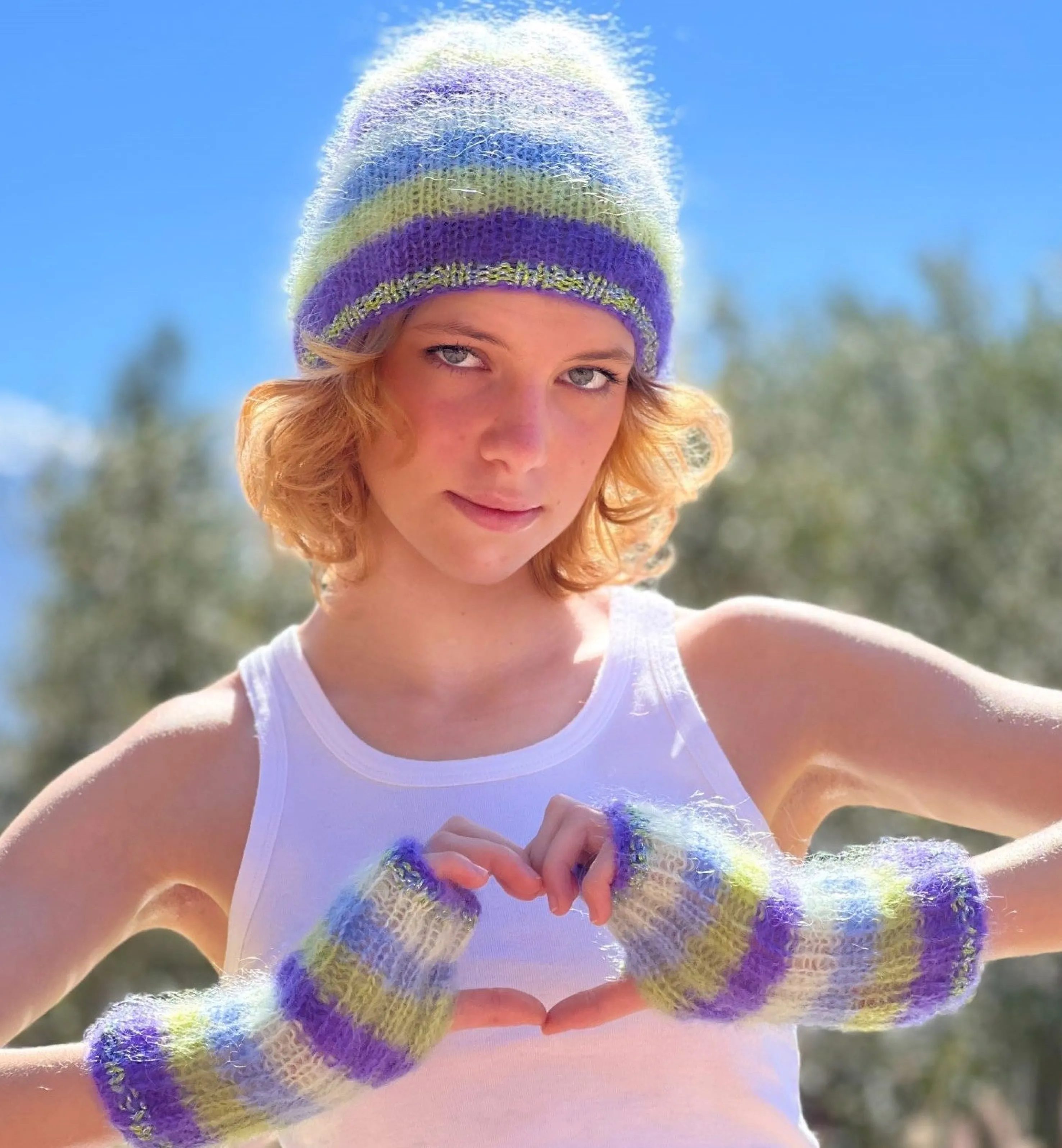 Rose Carmine Accessories-HAT & MITTENS STRIPES PACIFIQUE