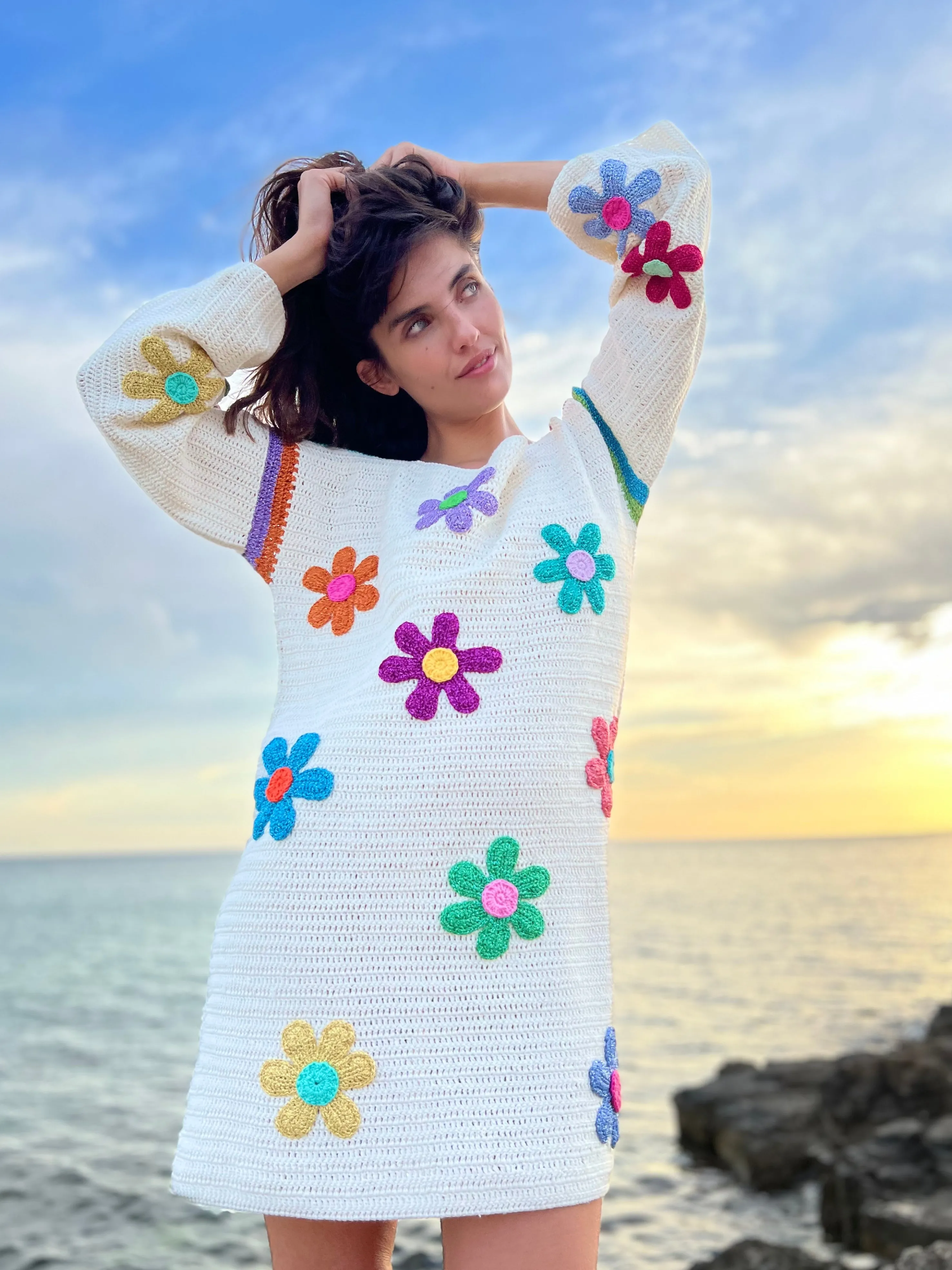 Rose Carmine Iconics|Dresses-DRESS SLEEVES FREE FLOWERS ECRU