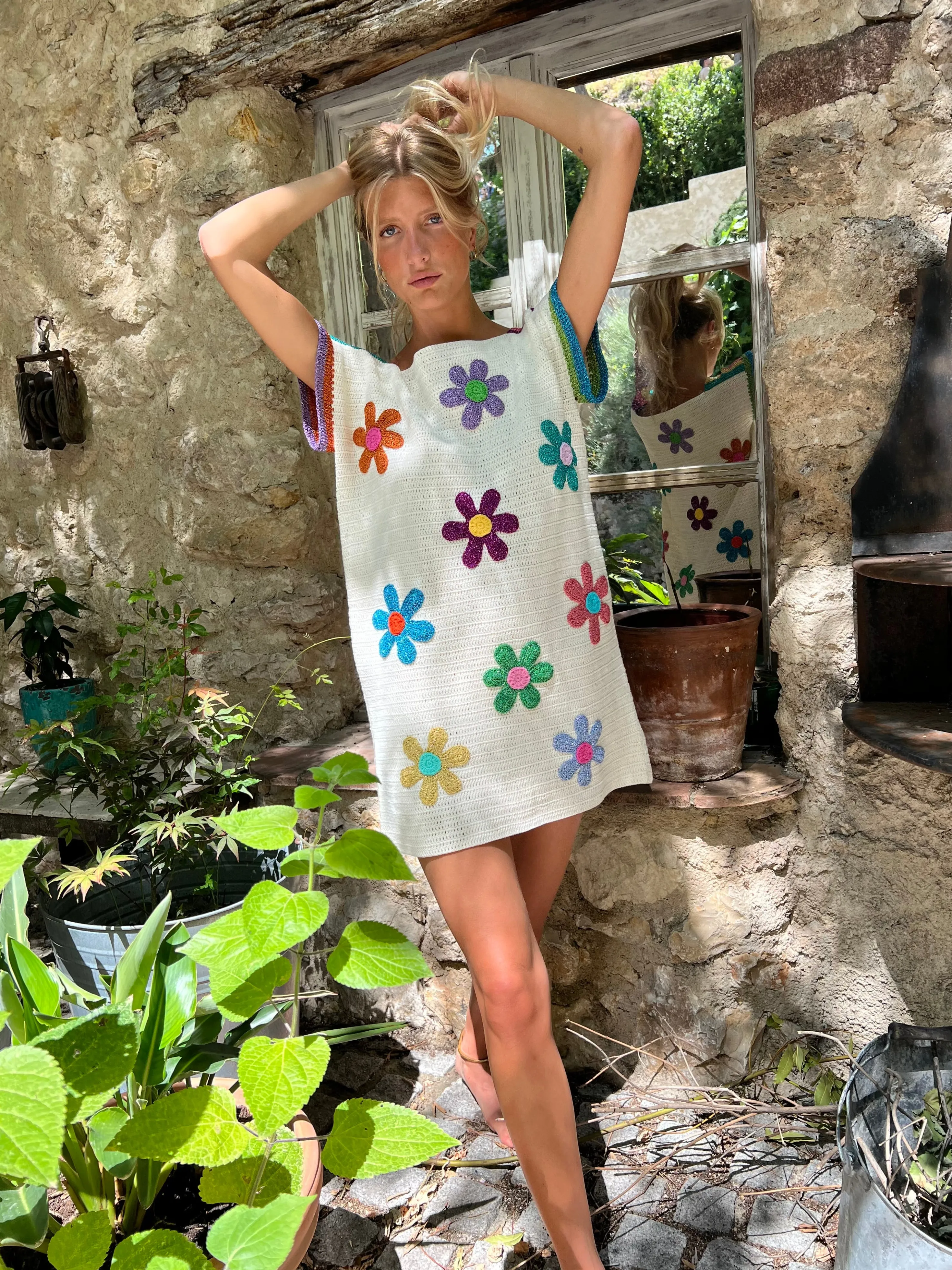 Rose Carmine Iconics|Dresses-DRESS NO SLEEVES FREE FLOWERS ECRU