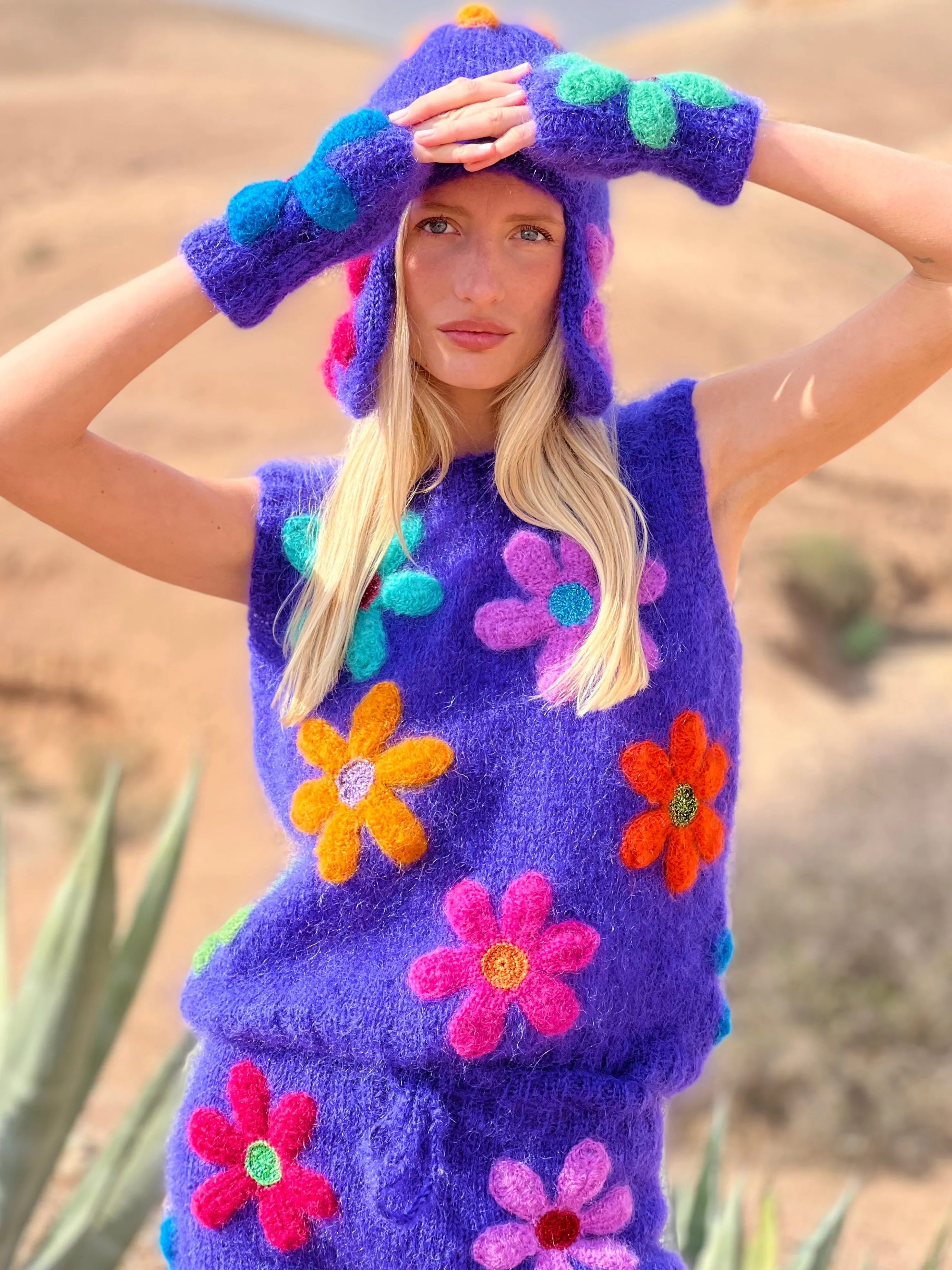 Rose Carmine Accessories-CHAPKA & MITTENS FREE FLOWERS BLUE